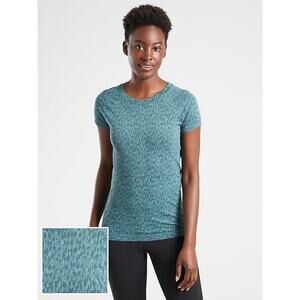 Athleta XXS Momentum Allure Animal Print Tee Shirt Blue Seamless Comfort Wicking